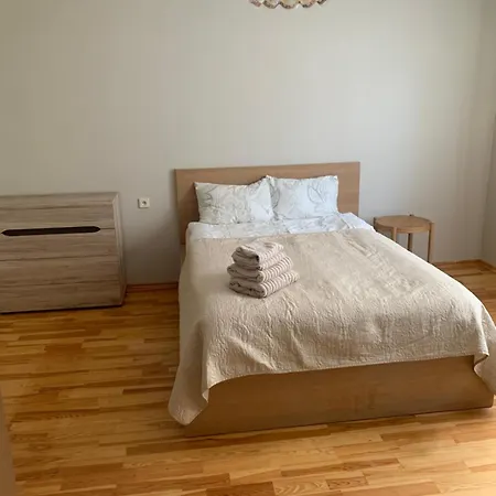 Vaineikio 8 3*