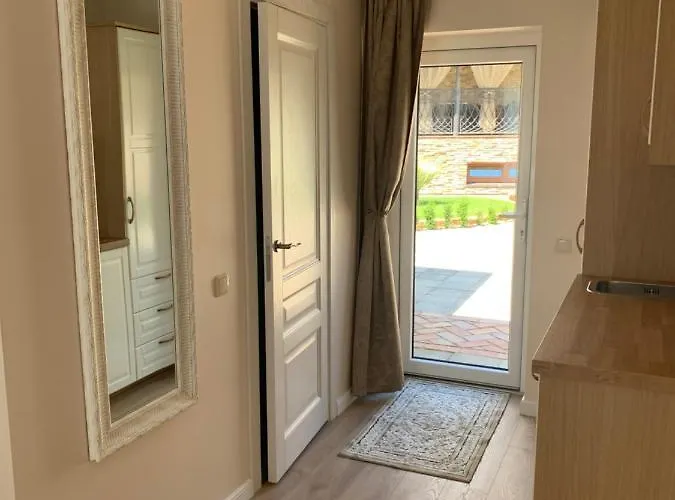 Vaineikio 8 بيت ضيافة 3*